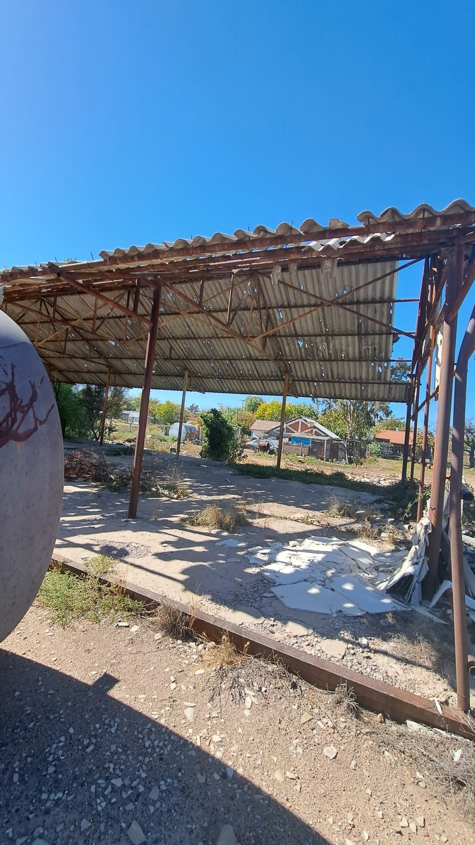 OFERTA Vendo 7.000 m² con 830 m² Semicubierta, ADOLFO CALLE, Al lado de UTN, INTERESANTE PROPIEDAD EN AVENIDA IDEAL SUPERMERCADO, DEPOSITO, etc San Rafael, Mendoza