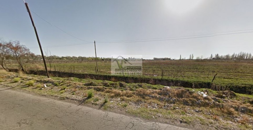 Terreno o lote 2,4 has o 24.000 m2 en la calle el TOLEDANO las Paredes. 