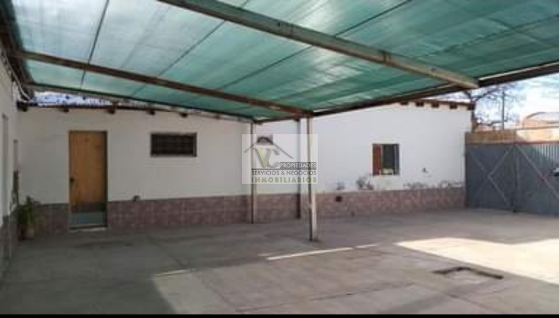 ✅Oferta. Vendo Complejo de 8 posibles Locaciones. Ideal turismo, locacion diaria, permanente, geriatrico o etc. Cuenta con Terreno de 503 m2 y 305 m2 cubiertos. A 3 cuadras de Av. Rivadavia en Ciudad San Rafael.