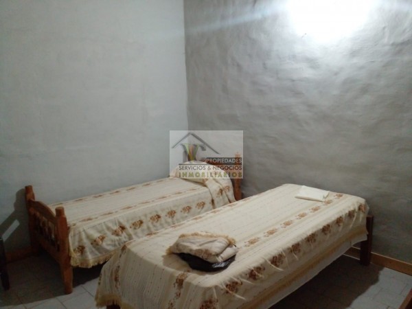 ✅️Vendo Casa en Buen estado. Zona B Unión Obrera al lado de Parque Norte. ✅️Terreno 200 m2 aproximadamente ✅ Cuenta con Cochera, ️2 dormitorios, Baño, Patio.