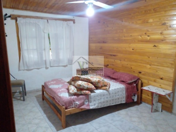 ✅️Vendo Casa en Buen estado. Zona B Unión Obrera al lado de Parque Norte. ✅️Terreno 200 m2 aproximadamente ✅ Cuenta con Cochera, ️2 dormitorios, Baño, Patio.