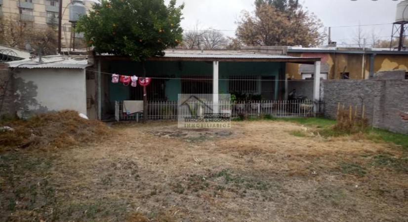 OFERTA. Propiedad de  340 m2 Centrica, locales, cercania Poder Judicial, Hospital, ideal estudio, consultorio Patio San Rafael