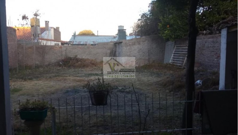 OFERTA. Propiedad de  340 m2 Centrica, locales, cercania Poder Judicial, Hospital, ideal estudio, consultorio Patio San Rafael