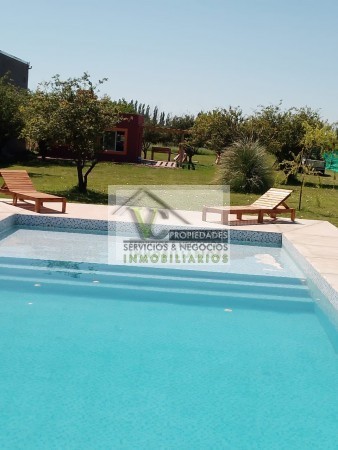 Oferta Vendo Complejo de Cabañas zona Rama Caida camino al Valle Grande, con 2.5 has