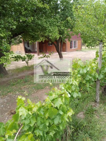 Oferta Vendo Complejo de Cabañas zona Rama Caida camino al Valle Grande, con 2.5 has