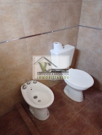 Oferta Vendo Complejo de Cabañas zona Rama Caida camino al Valle Grande, con 2.5 has