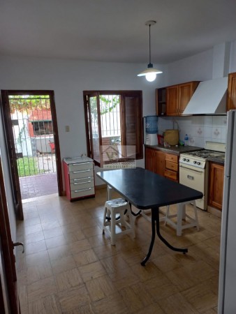 VENDO CASA tipo depto ZONA GARBIN San Rafael. 3 dormitorios. Excelente ubicacion.