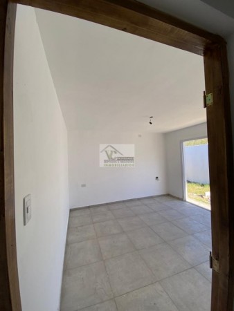 VENDO PROPIEDAD A ESTRENAR A POCAS CUADRAS DE DEAN FUNES SAN RAFAEL