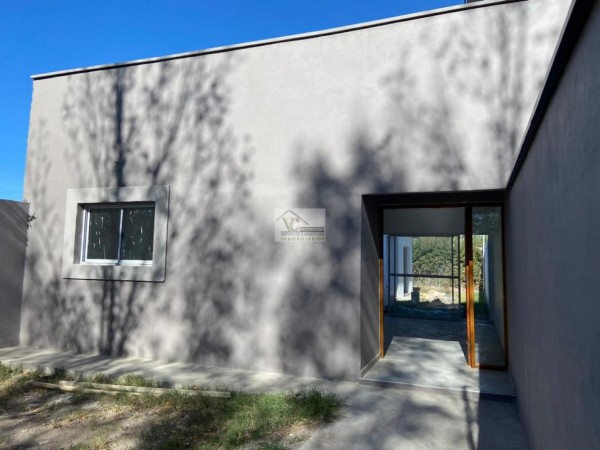 VENDO PROPIEDAD A ESTRENAR A POCAS CUADRAS DE DEAN FUNES SAN RAFAEL