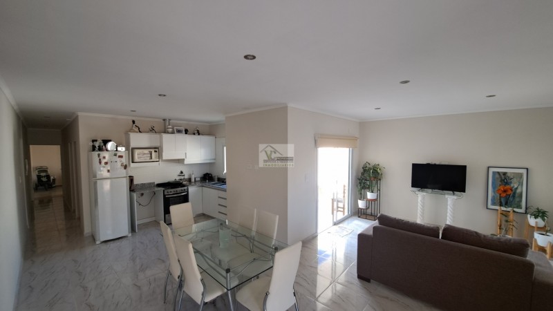NUEVO. VENDO CASA a estrenar!!! Zona Av QUIROGA. SAN RAFAEL