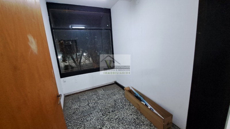 ALQUILO LOCAL P Baja recepcion y 110 M² EN BARCALA 77 P Alta. San Rafael.