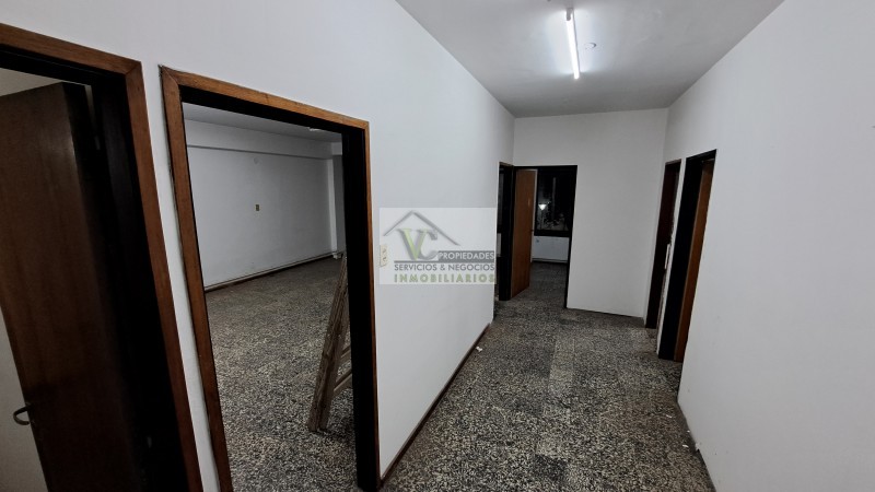 ALQUILO LOCAL P Baja recepcion y 110 M² EN BARCALA 77 P Alta. San Rafael.