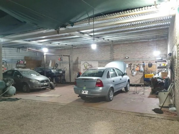 Vendo o permuto propiedad Grande (Casa+ Local+ Galpon) Zona Alberdi. SAN RAFAEL MENDOZA