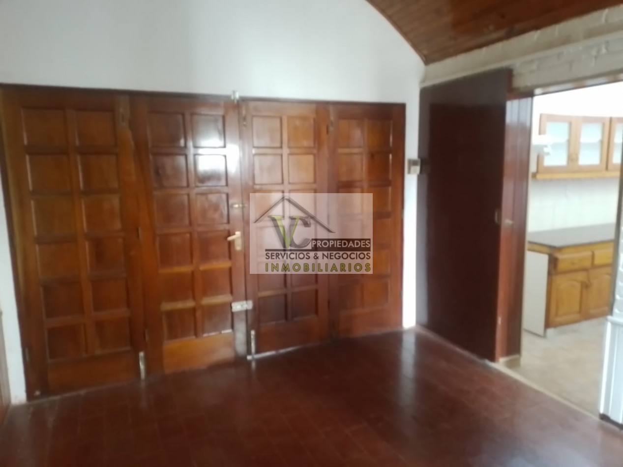Vendo casa en excelente zona de San Rafael. A 4 cuadras del Tower.
