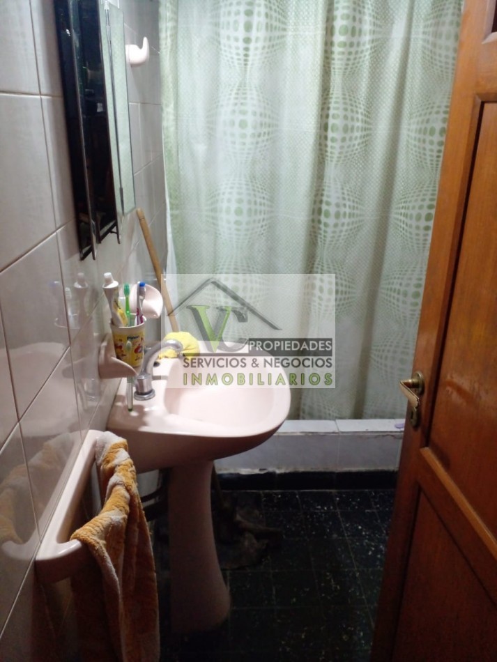Vendo casa a pocas cuadras de la Policlinica. San Rafael