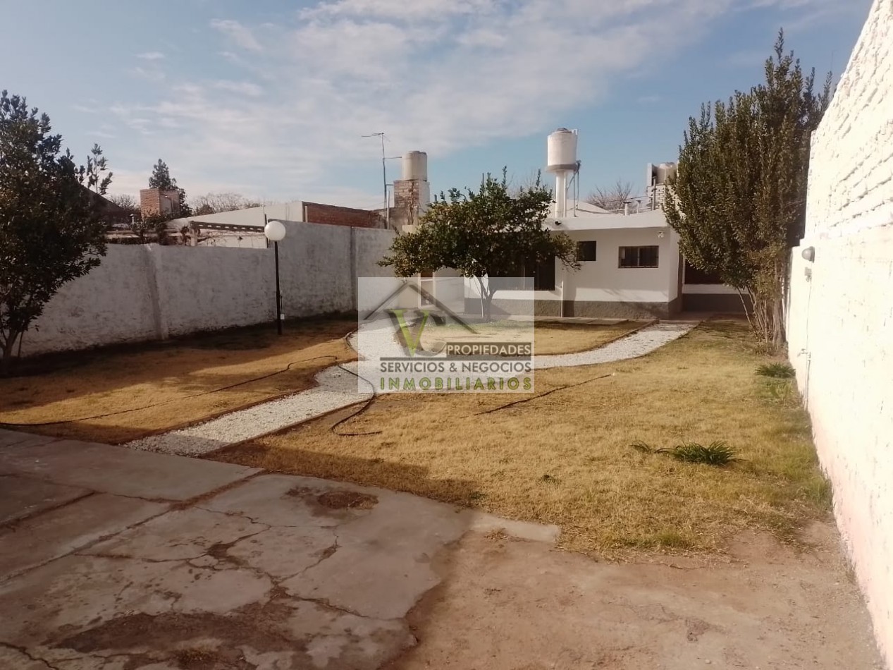 Vendo casa en excelente zona de San Rafael. A 4 cuadras del Tower.