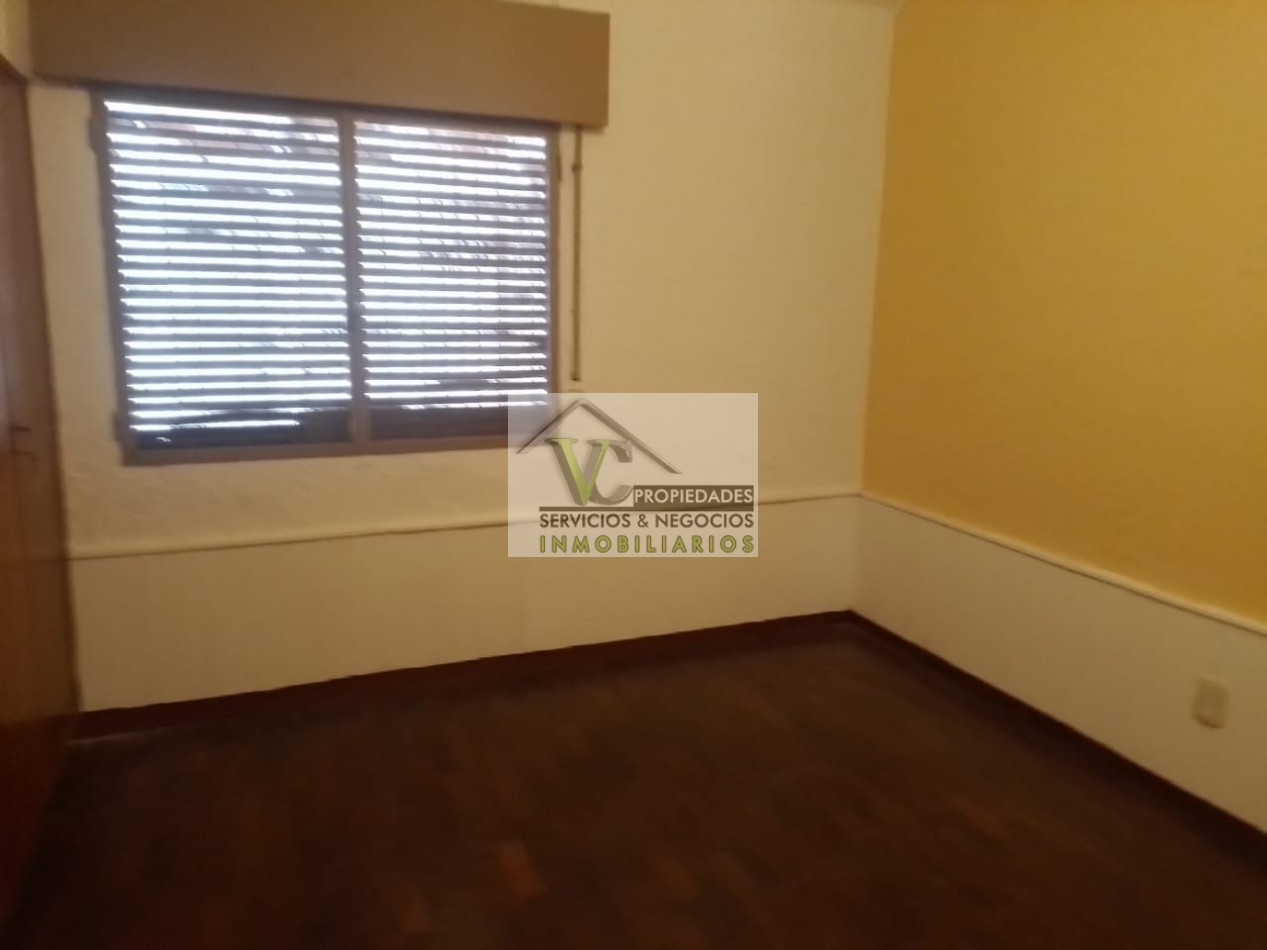 Vendo casa en excelente zona de San Rafael. A 4 cuadras del Tower.