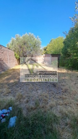 Vendo 4 locales sobre Avenida Moreno, con 427 m² de terreno. LOZA. En San Rafael.