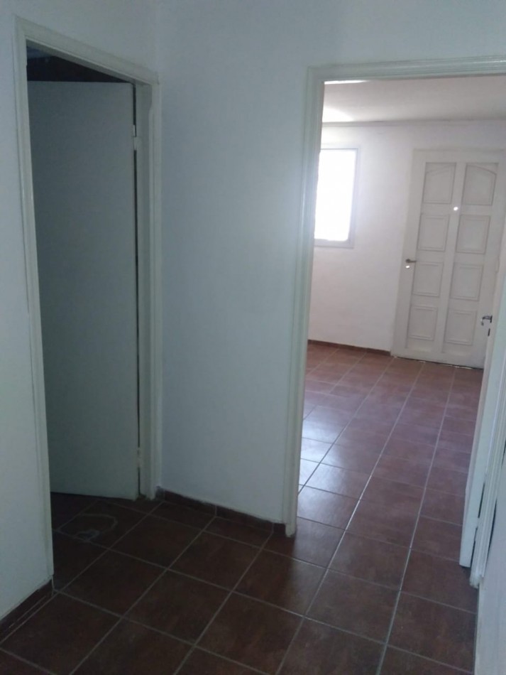 Vendo Departamento 2 dormitorios, zona Calle Gutierrez y Cabildo. San Rafael