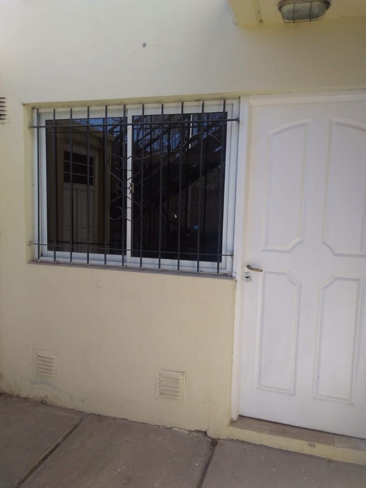 Vendo Departamento 2 dormitorios, zona Calle Gutierrez y Cabildo. San Rafael