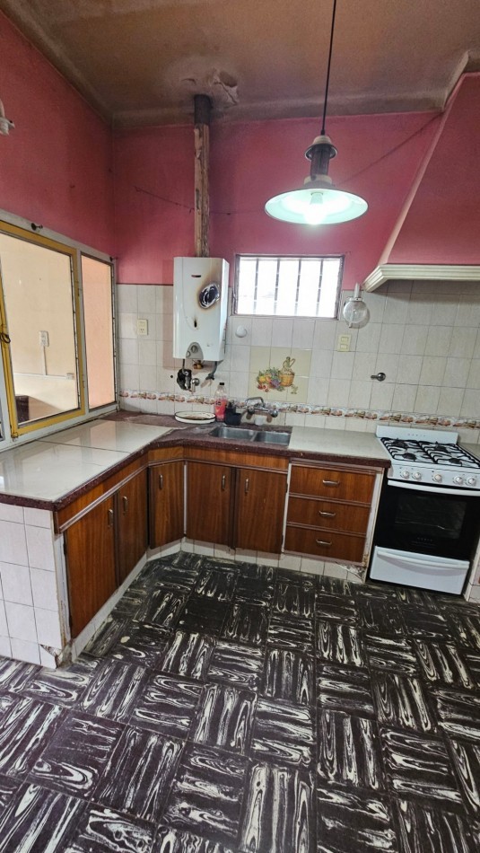 Local, Casa, Depto+ patio. 436 m² por Mitre. San Rafael