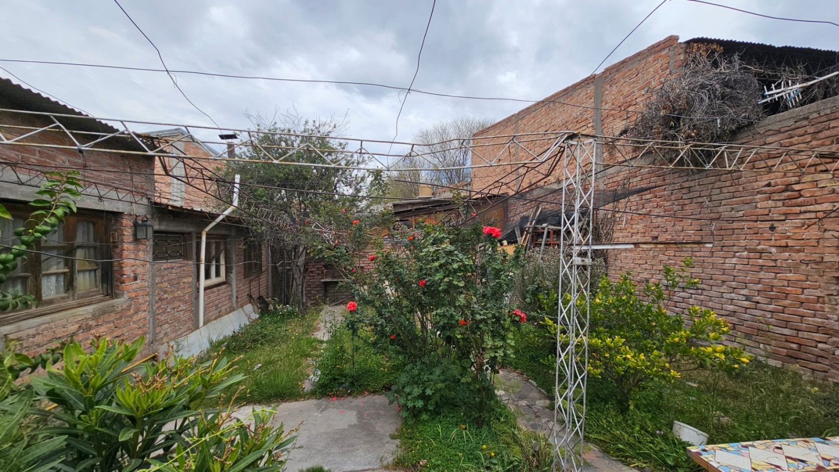 Local, Casa, Depto+ patio. 436 m² por Mitre. San Rafael