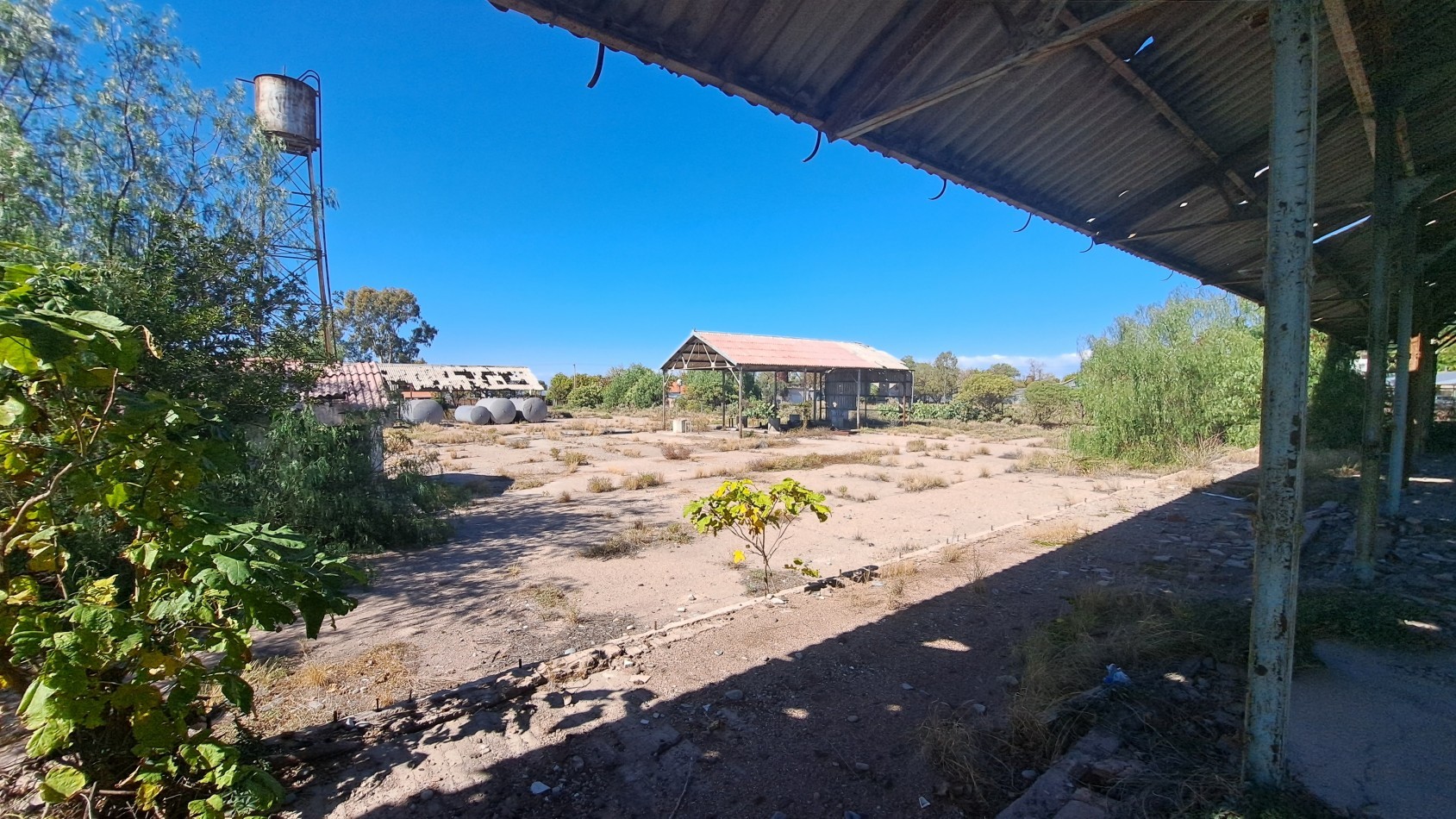 OFERTA Vendo 7.000 m² con 830 m² Semicubierta, ADOLFO CALLE, Al lado de UTN, INTERESANTE PROPIEDAD EN AVENIDA IDEAL SUPERMERCADO, DEPOSITO, etc San Rafael, Mendoza
