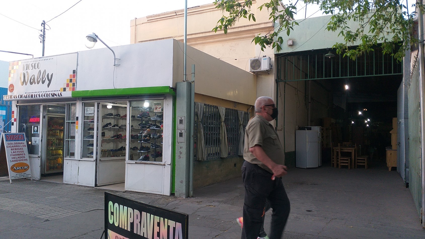 $290.000 oferta centro Venta de Locales Comerciales y Galpon - 553 m² de Terreno y 530 m² Cubiertos - Pleno Centro de San Rafael