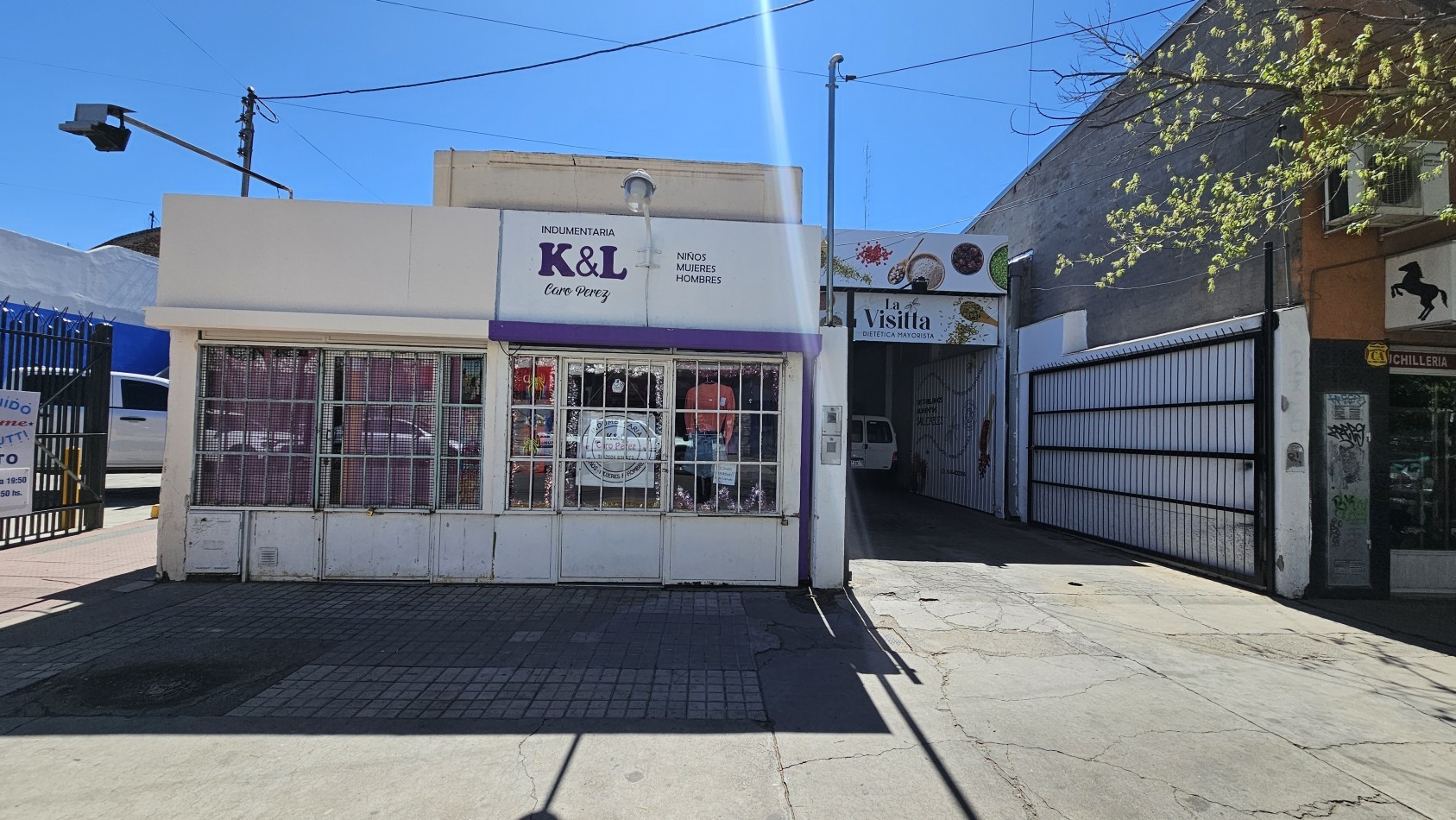 $290.000 oferta centro Venta de Locales Comerciales y Galpon - 553 m² de Terreno y 530 m² Cubiertos - Pleno Centro de San Rafael