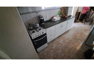 ✅️Vendo casa a pocas cuadras de Av Yrigoyen y de la plaza Francia. San Rafael