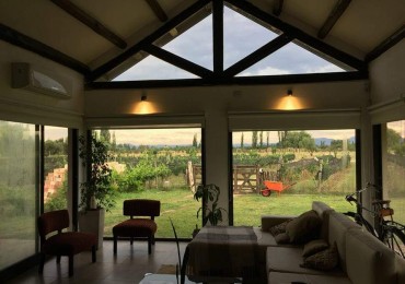 Oferta Vendo Casa Quinta amplia con 3200 m2 . Cuadro Benegas. San Rafael 