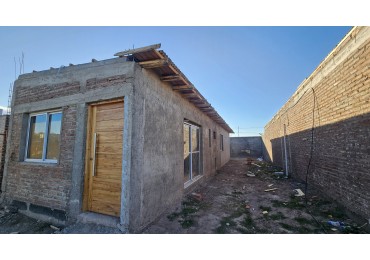 Vendo Casa a Estrenar de 2 dormitorios y patio. San Rafael