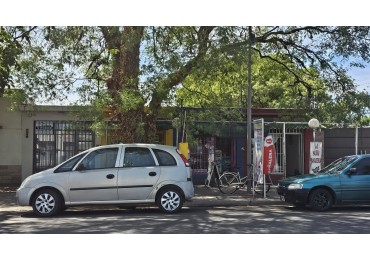 Vendo 4 locales en Avenida Moreno 427 m². En San Rafael 