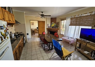 Vendo Casa Amplia Apta credito, con 465 m² de parque sobre Avenida de San Rafael.  