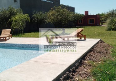 Oferta Vendo Complejo de Cabañas zona Rama Caida camino al Valle Grande, con 2.5 has 