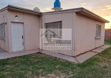 Casa impecable  en B° Americasa en San Rafael. Cuenta con 2 Dormitorios